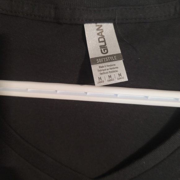 woman shirt V neck - Picture 3 of 6